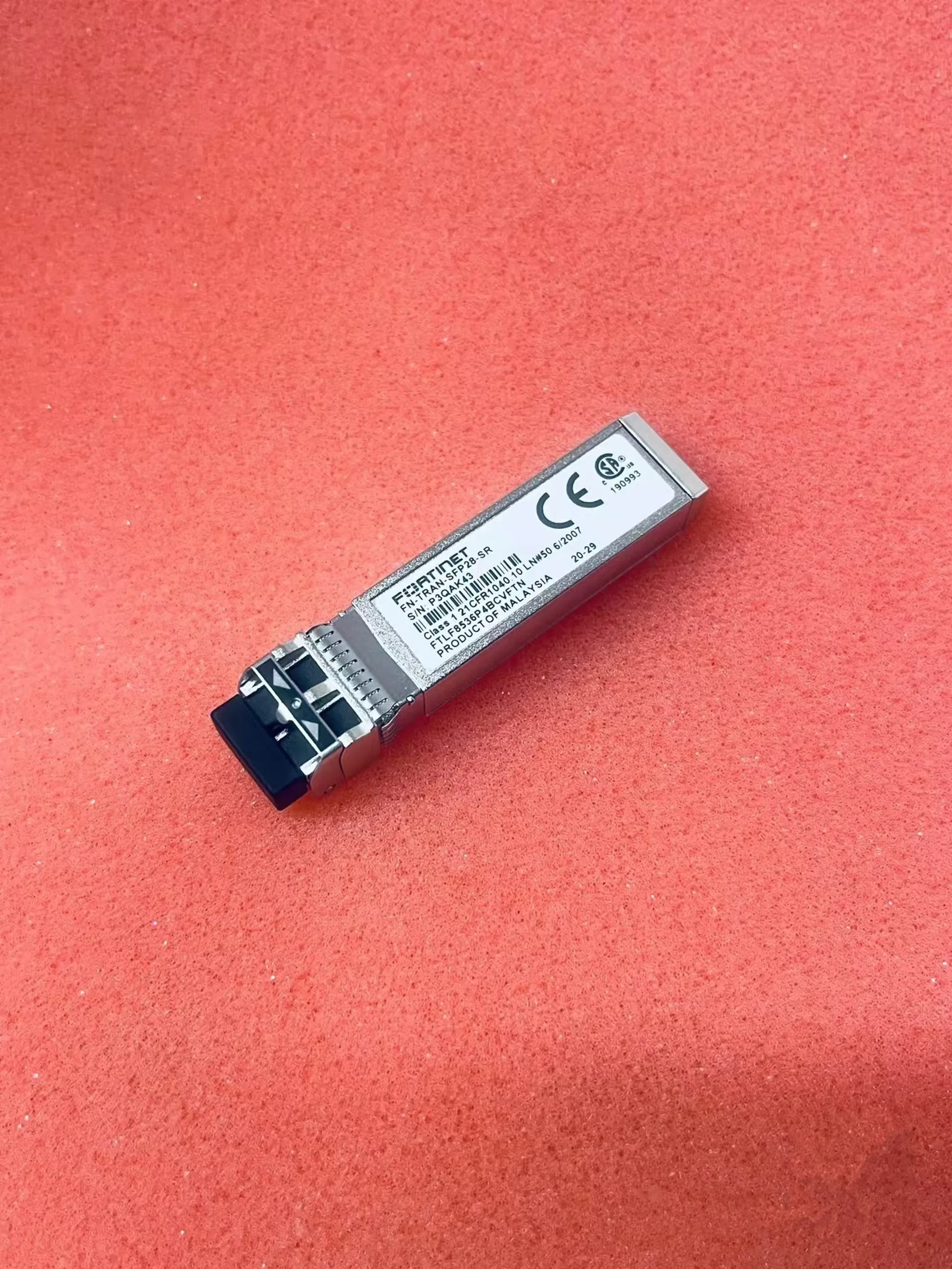 fortinet-sfp-interruptor-optico-25gb-fn-tran-sfp28-sr-ftlf8536p4bcvftn-25g-transceptor-sfp