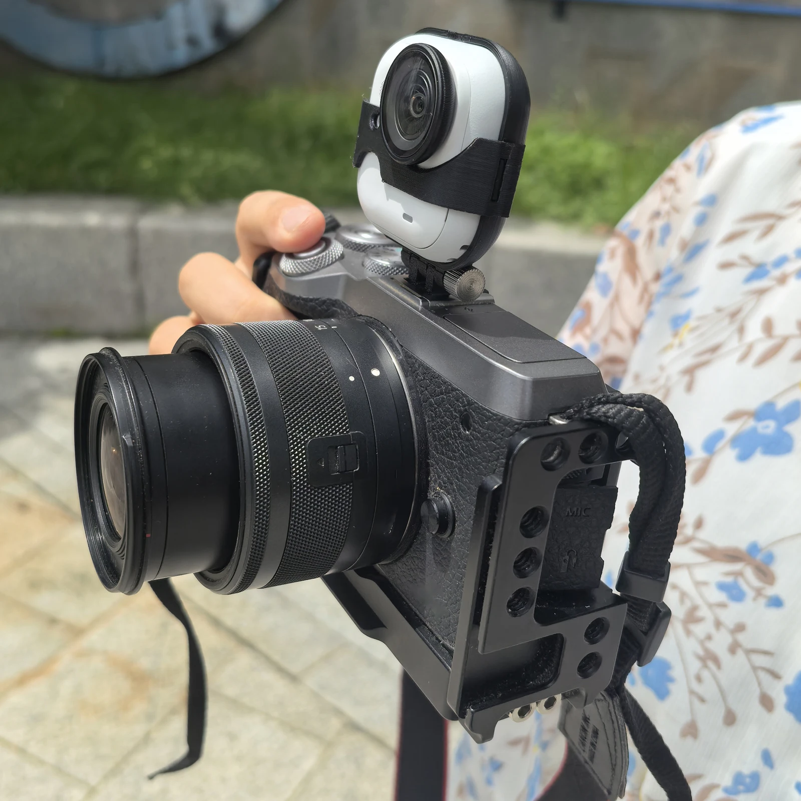 

Suitable For Insta360 Go Ultra Camera Compatible Camera Hot Shoe Expansion Bracket Accessories