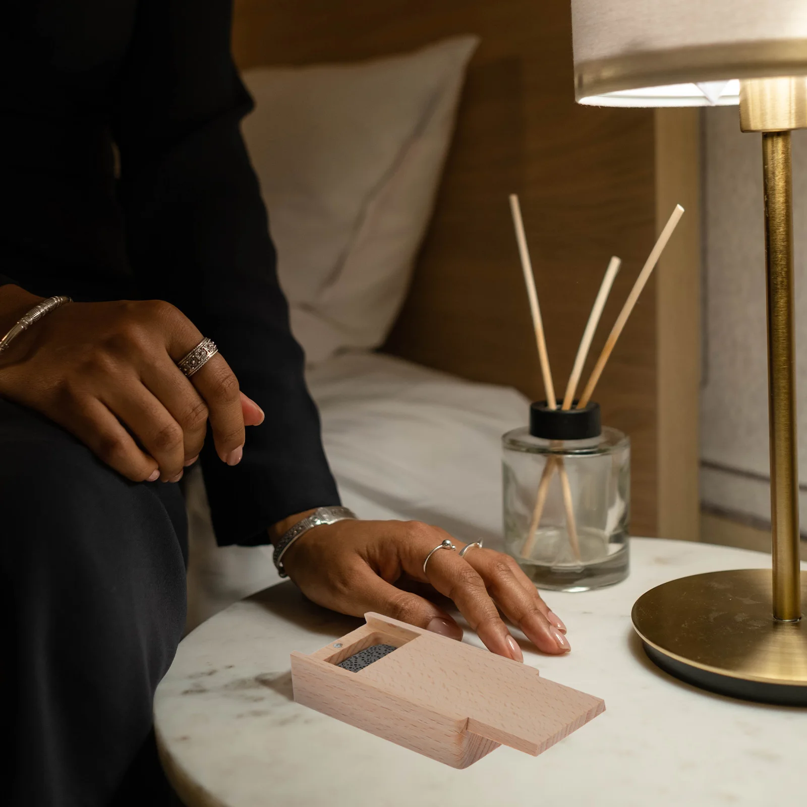 

Portable Aromatherapy Diffuser Box Essential Oil Scent Spreader Home Perfume Desk Indoor Fragrance Wood Room Premium Beech