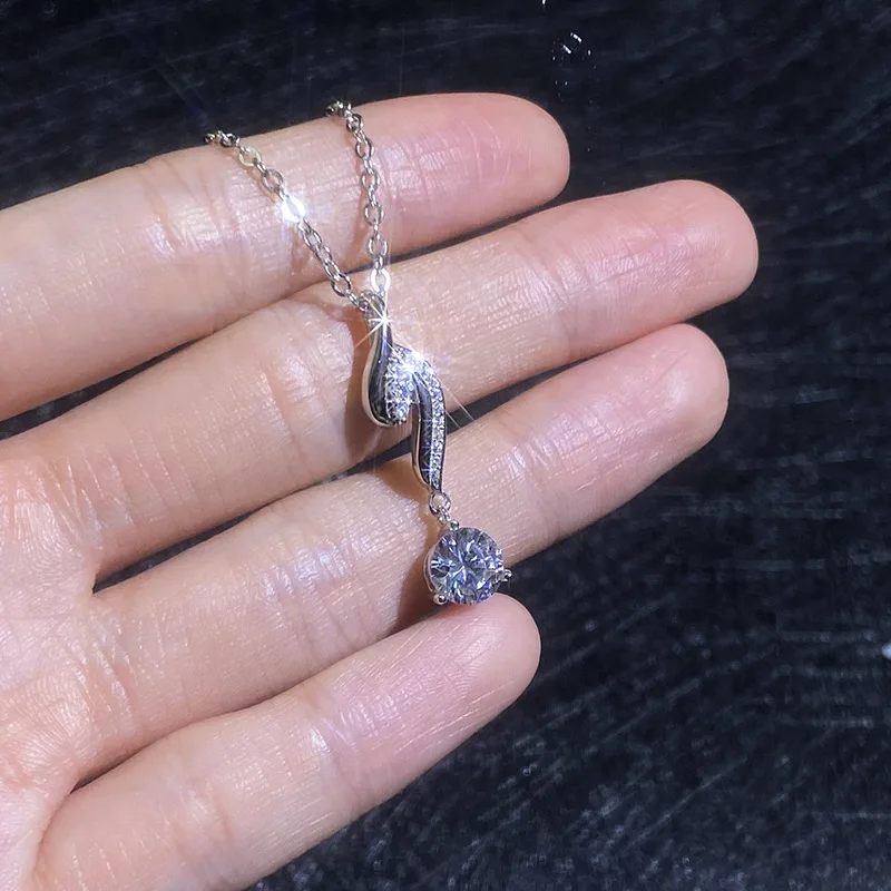 Platinum PT95018k Gold Moissanite Necklace Pendant, Fashionable Light Luxury Fashion Collarbone Chain, Moissanite Necklace