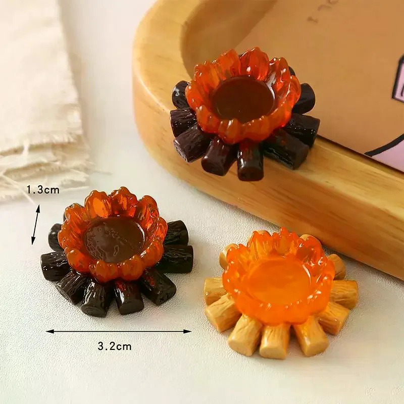 10Pcs Mini Fake Campfire Ornament Set Lifelike Resin Fire Models for Camping Themed Party Craft Project Decor