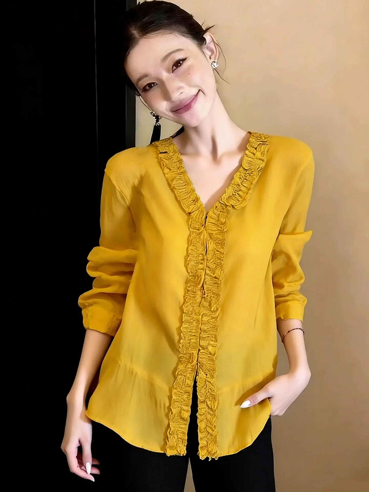 

Ele V-Ne Long Sve irt Women's Lazy Sle Top Wood ain Design Korean Version Straight Cut Spring Faion