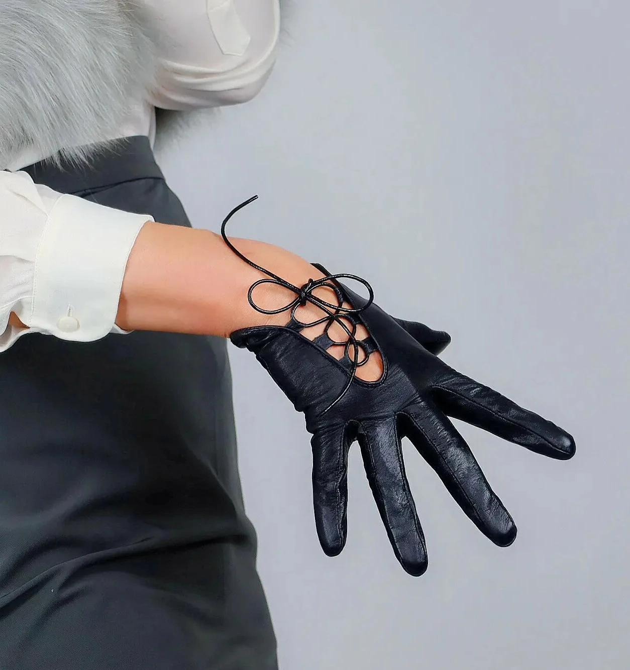 Black Real Leather Lace Up Short GLOVES Side Tie Bandage TECH Touchscreen Fashion Stage Evening Cosplay Halloween Costume