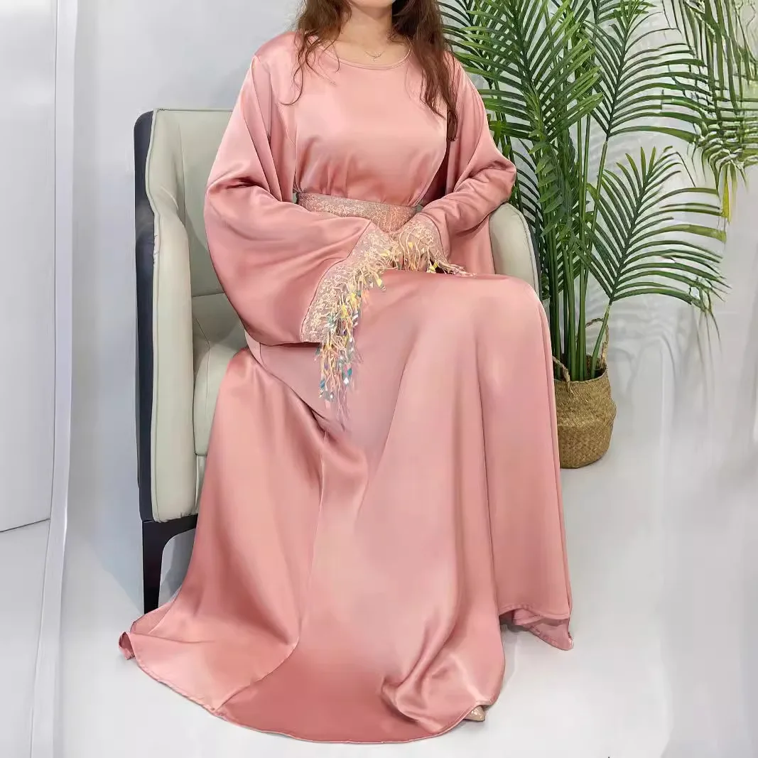 Elegant and Gorgeous Sequins Muslim Dress for Women Dubai Abaya Long Dress Femme Loose Kaftan Islamic Turkish Dresses Vestidos