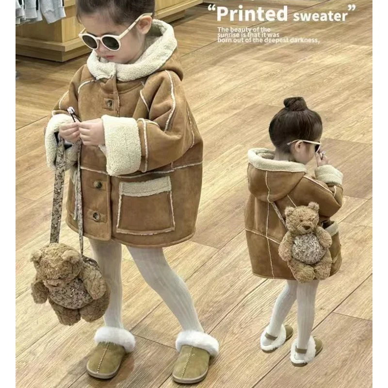 

New Korean Kids' Maillard Coat: Double-Sided Lamb Wool & Fur Reversible Jacket for Boys & Girls, Trendy Winter Wear