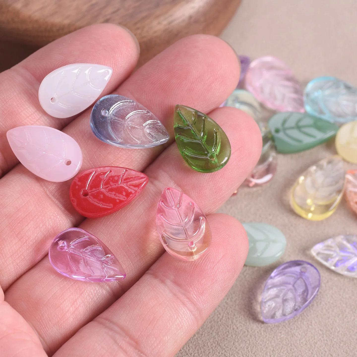 10pcs 18x11mm Leaf Shape Petal Lampwork Crystal Glass Loose Beads Top Drilled Pendants for Earring Jewelry Making DIY Crafts