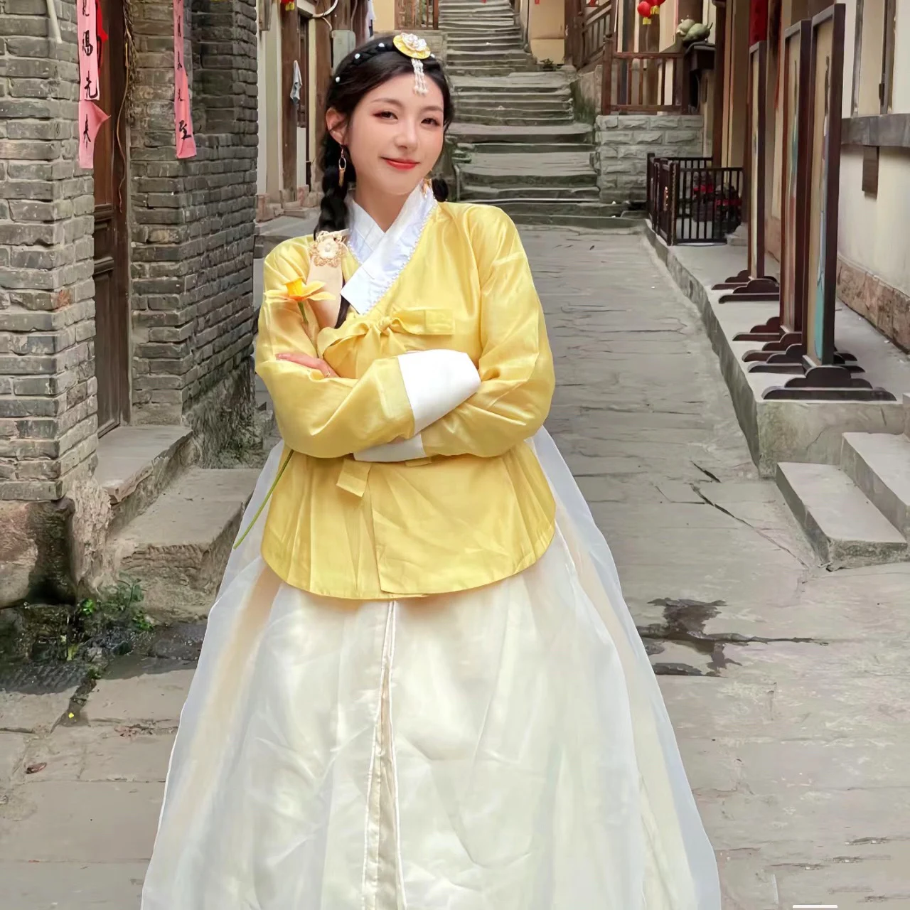 

Hanbok Gold Two-piece Skirt Support Headband Yellow Headband Set Korean Ethnic Group