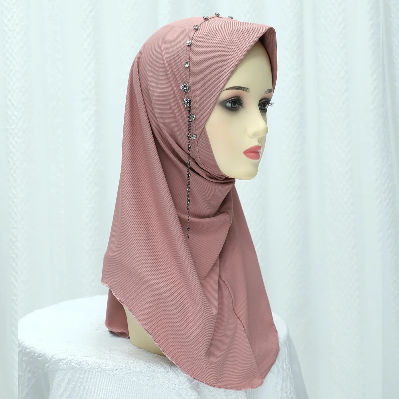 One Piece Amira Muslim Hijab Women Diamonds Tassel Turban Hat Instant Scarf Islam Prayer Hijabs Khimar Niqab Nikab Pull On Wraps