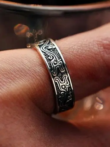 

Retro Weier Dragon Pattern Ring Adjustable Silver Color for Men And Women Fashionable Trendy Ring with Box round Shape Jewelry