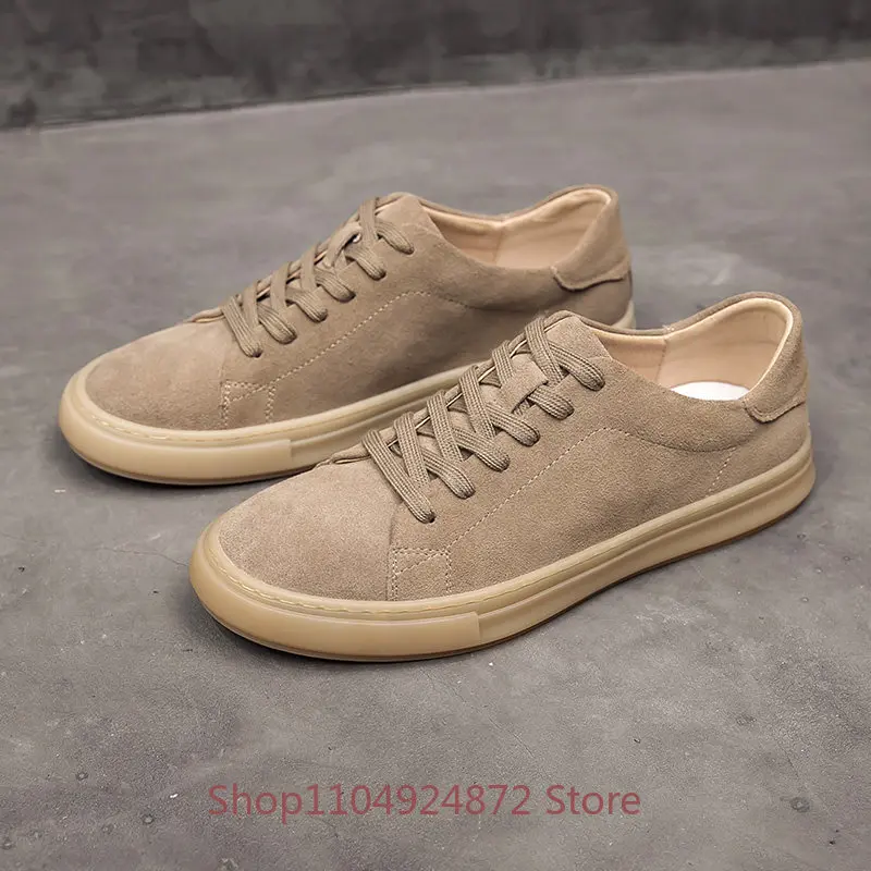 

Spring Low Top Board Shoes Men's Cow Suede Trendy British Casual Luxury Sport Flats Breathable Outdoor Designer Leather Shoes