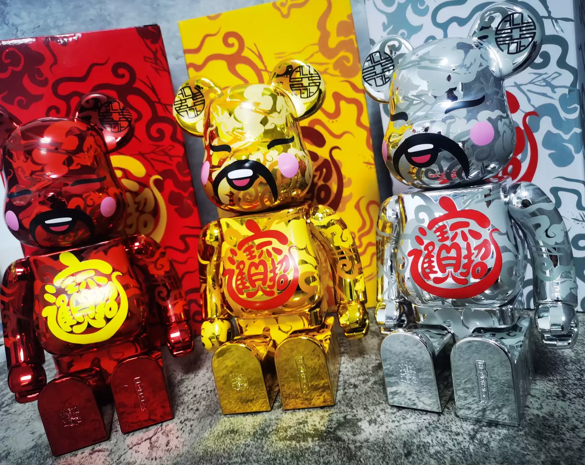 Bearbrick God of Wealth Gold God of Wealth Red God of Wealth Silver God of Wealth 400% ACU Lucky Fortune Pendulum