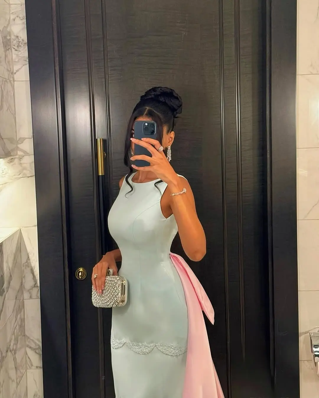 

Индивидуальные розово-белые платья для выпускного вечера с открытыми плечами и без рукавов Вечерние платья Русалка Robes De Party Dresses فساتين مناس