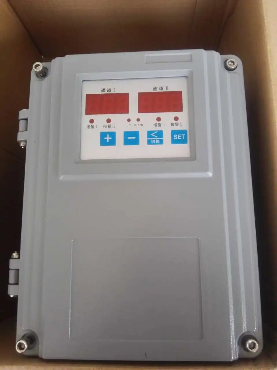 CZJ-B3G B4G TS-V-5HY-5V wall-mounted vibration monitoring protector vibration monitoring instrument