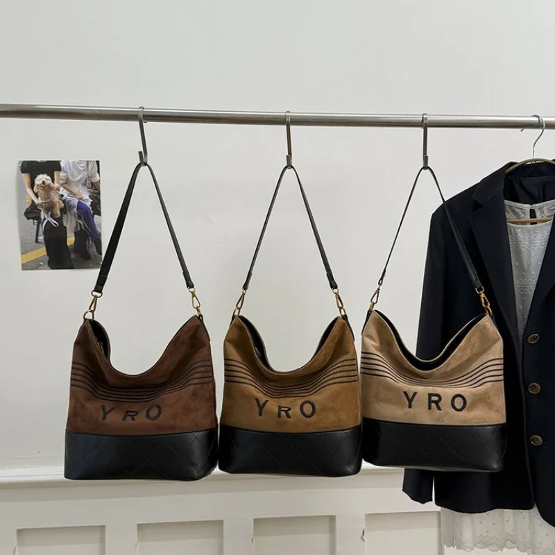 

Fashionable Ladies Crossbody-Bag Crafted From Gully-Printed Leather Featuring Classic Paris High-End Daily Look​