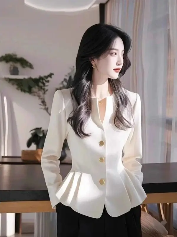 Elegant White Shirt Women's Fashionable Slim Fit Spring New Style Luxury Sensation Special Design Top Button up V-Neck Long S...