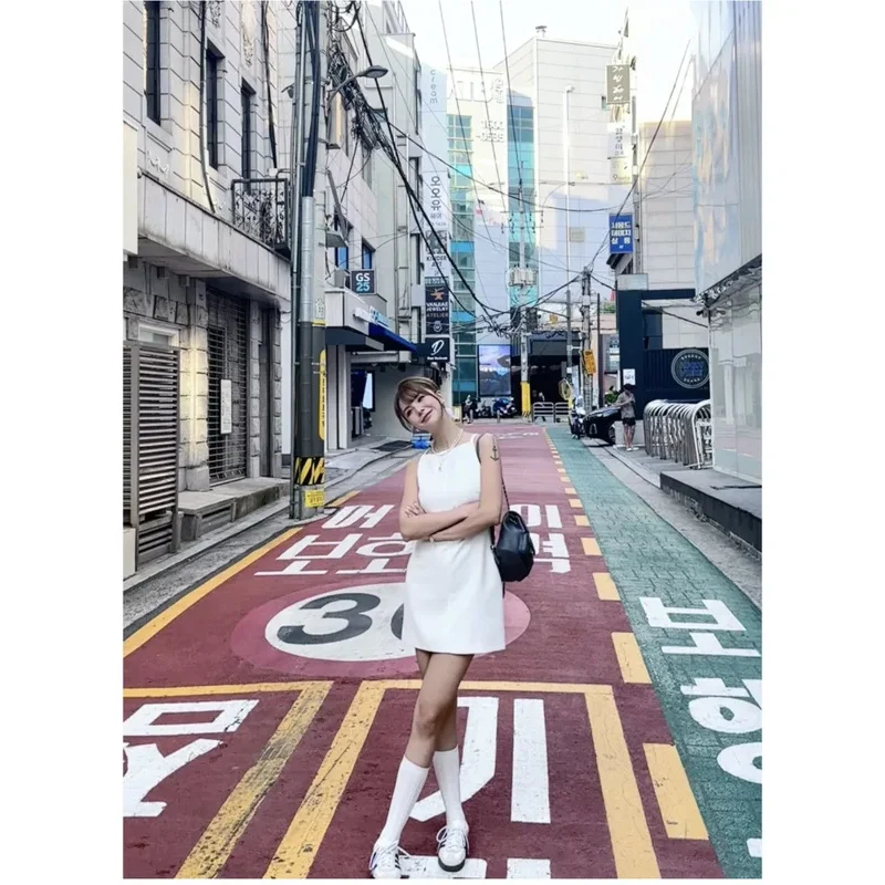 Das neue sexy, schlaflose A-Linien-Kleid von Bonny 2025, besteht aus dehnbarem und flexiblem Strickstoff