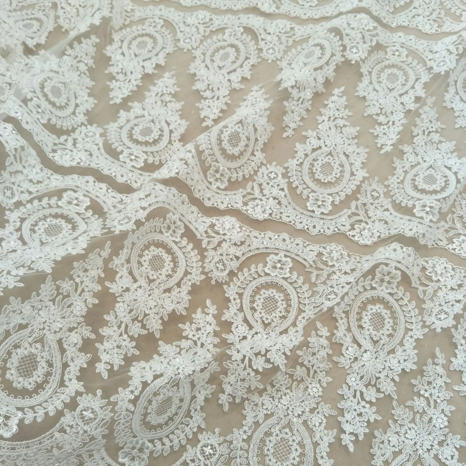 new arrival corded flower lace fabric wedding lace sell by yard