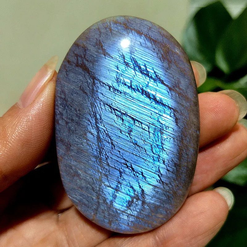 Natral Stones White Moonstone Labradorite Palm Meditate Sorcerer Spiritual Healing Feng Shui Crystal Home Decoration