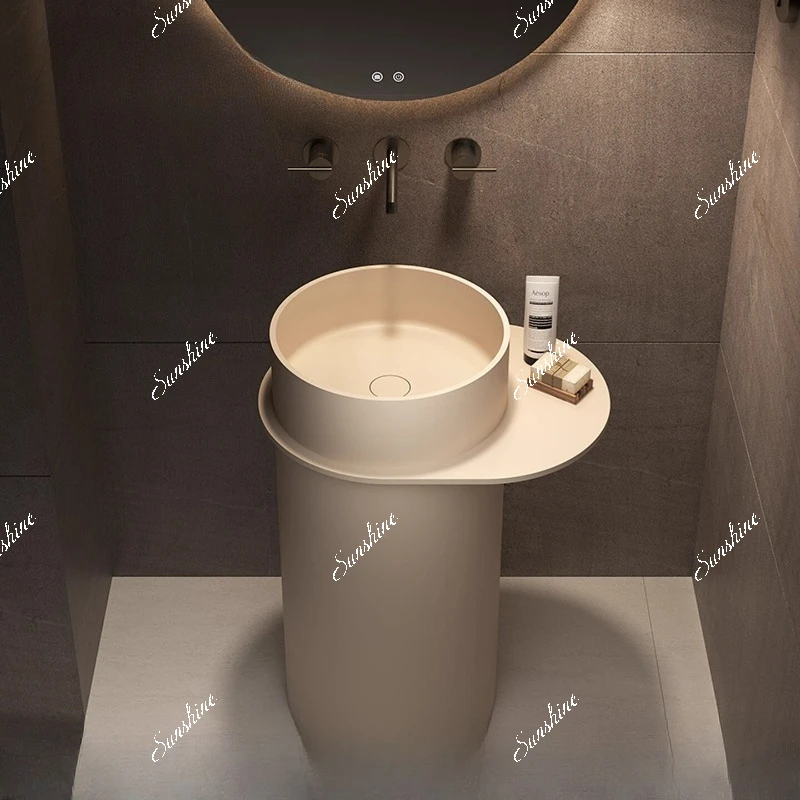 

The household small apartment bathroom countertop is integrated and the homestay washbasin is integrated