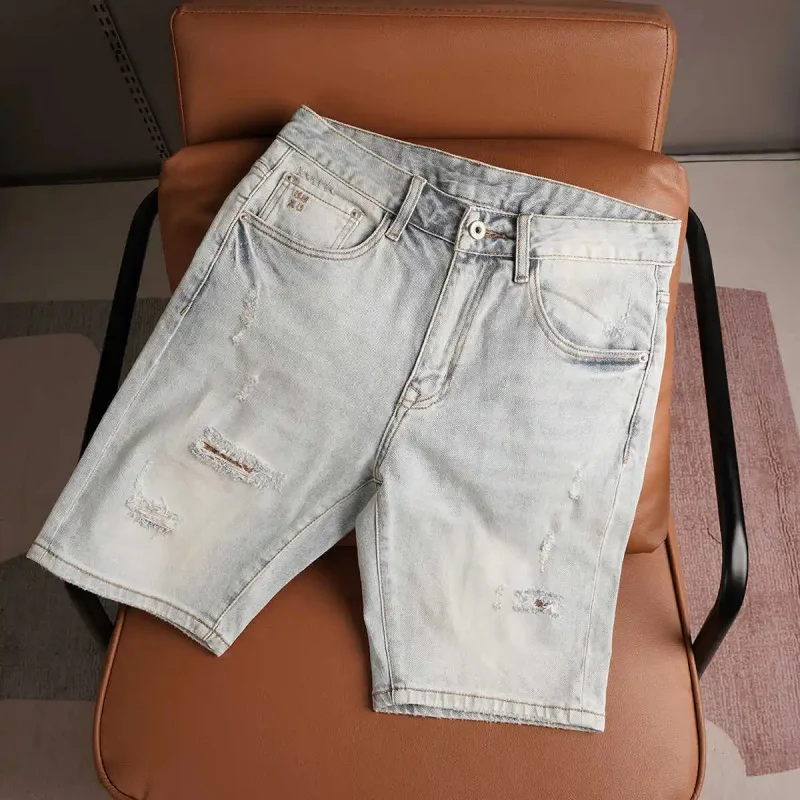 

Новые мужские джинсовые шорты в винтажном стиле с эффектом потертости, коллекция Лето 2026, роскошный американский стиль, модный уличный стиль, повседневные рваные джинсовые шорты