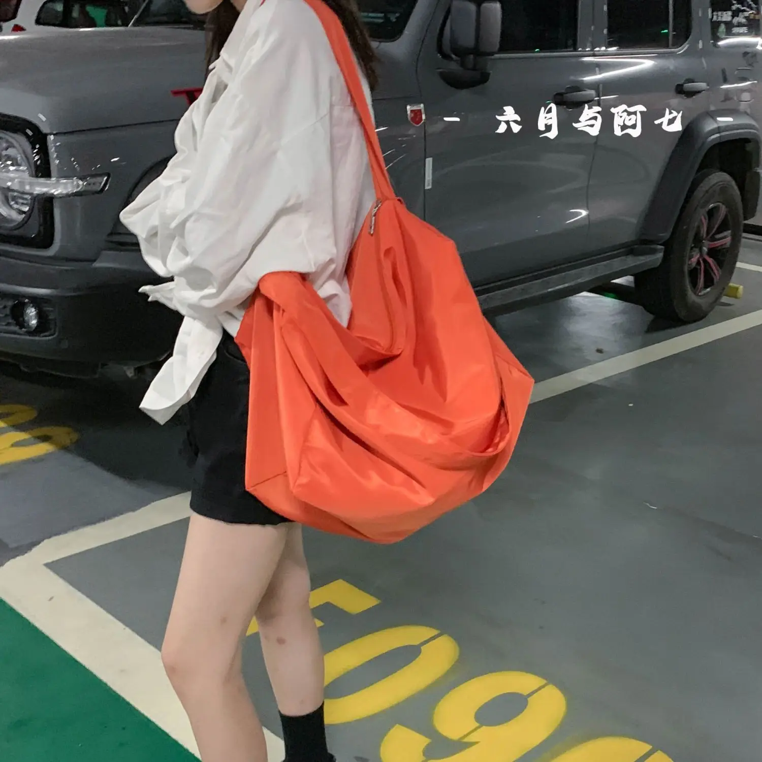 Big Orange Nylon Crossbody Harajuku Bag Women High Capacity Short Distance Travel Tote Bag Fitness Bag