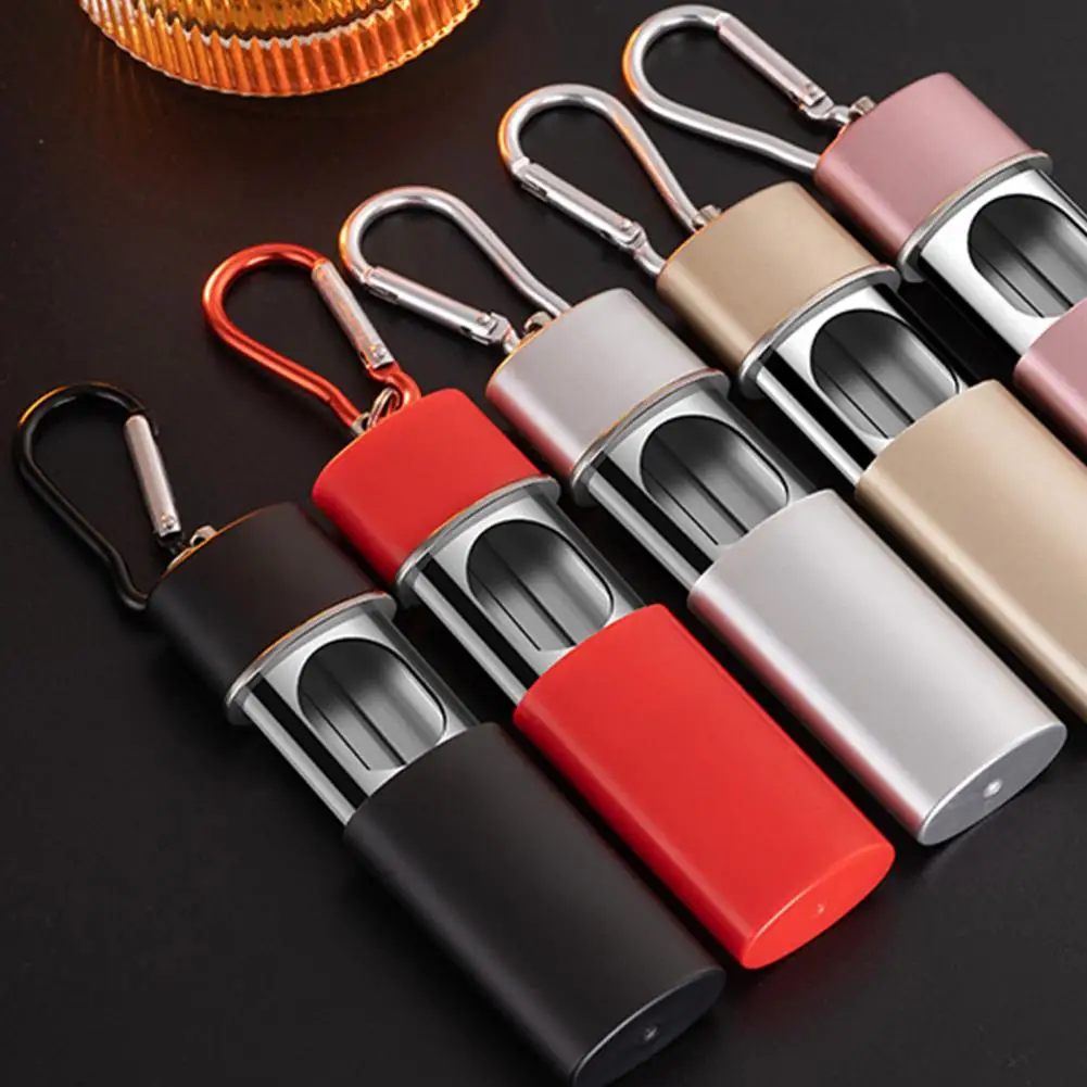 Lightweight Mini Ashtray Ultralight Mobile Ashtray with Buckle Smoky Free Portable Keychain Ashtray Mini Gadget