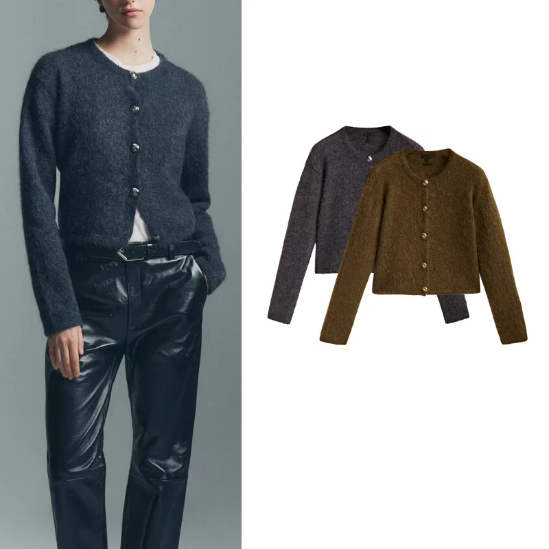 Golden Button Knitted Sweater Coat Short Style Long Sleeve Slim Fit New Arrival Women's Fashion 2024 MD Brand Polyester Fiber