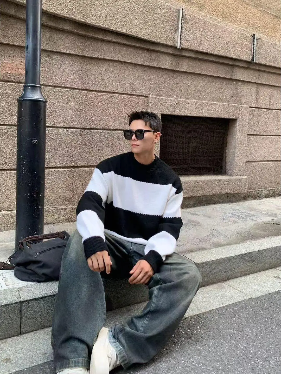 

Мужской повседневный свитер в полоску свободного кроя с круглым вырезом, осенне-зимний, базовый слой, модный тренд