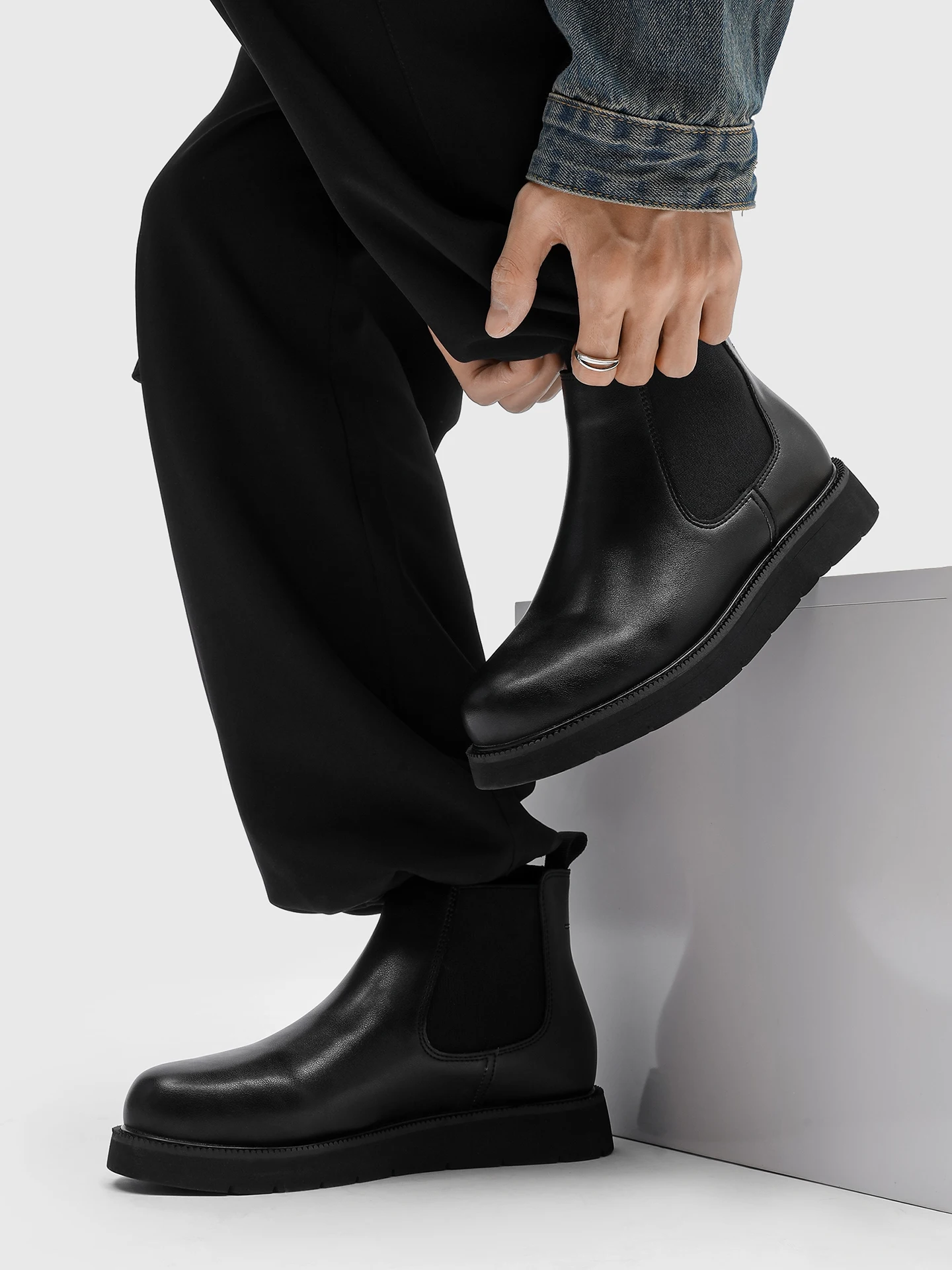 

Мужские высокие ботинки челси из черной кожи в британском стиле, с коротким голенищем, модный тренд сезона весна-осень