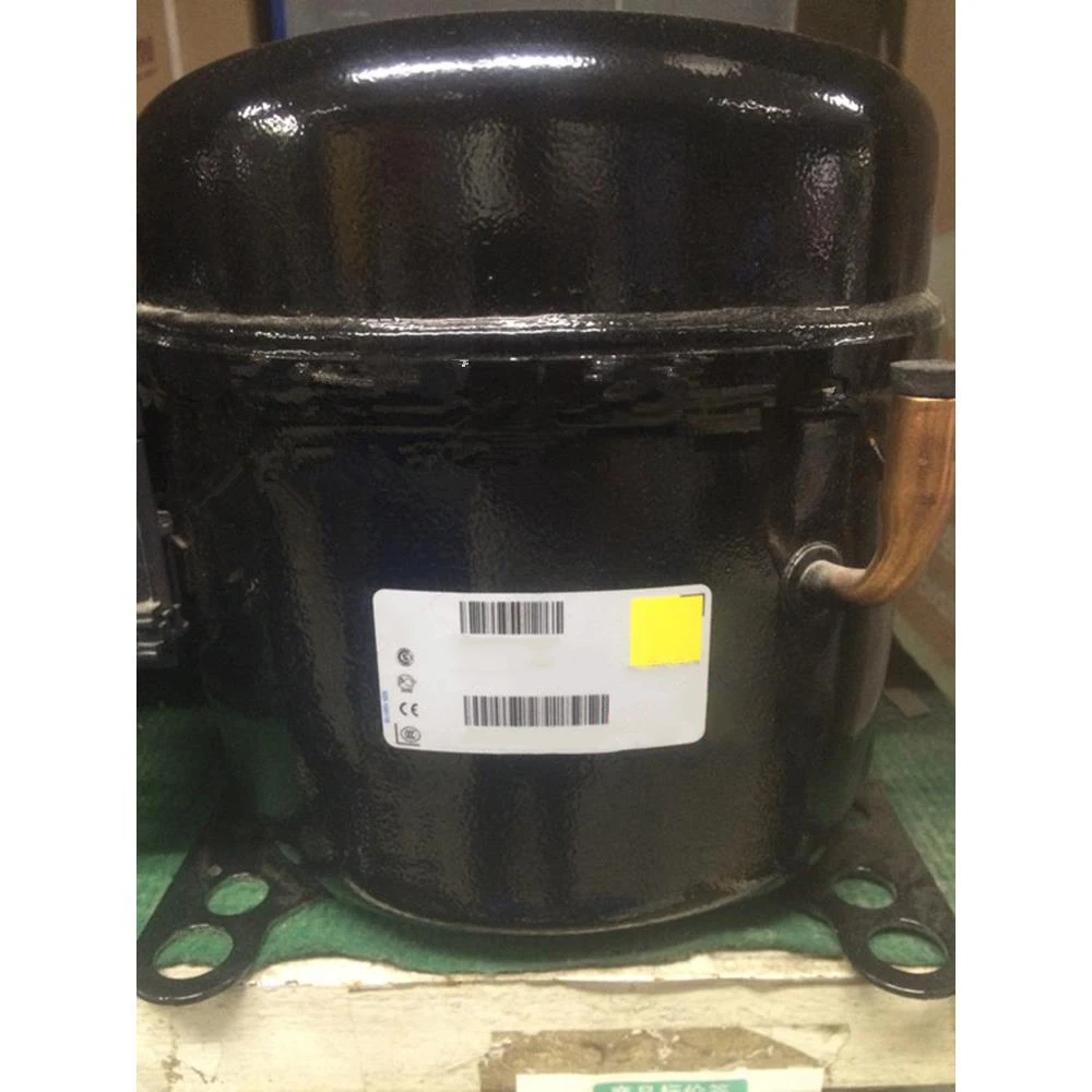 Baru untuk CAE2424Z R404 Kompresor Pendingin Hitam Tahan Lama