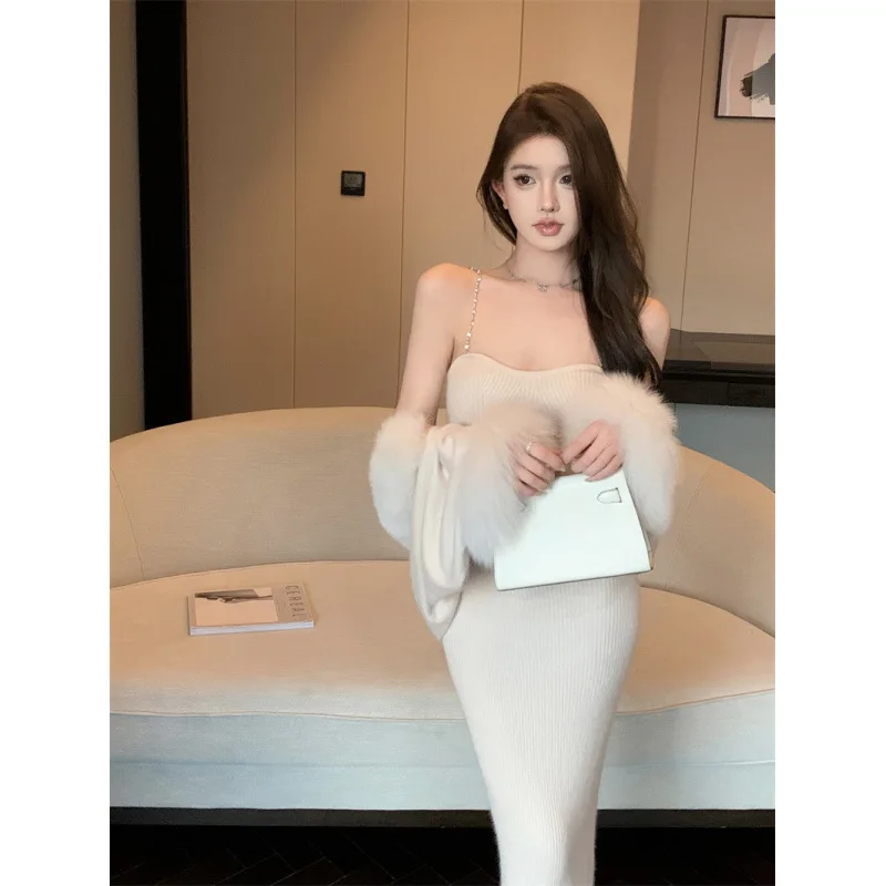 Sophisticated Outfit Luxurious Metallic Chain-Link Outfit Feathered Fur-Lined Spliced Outfit Silky Satin Slip Set Look