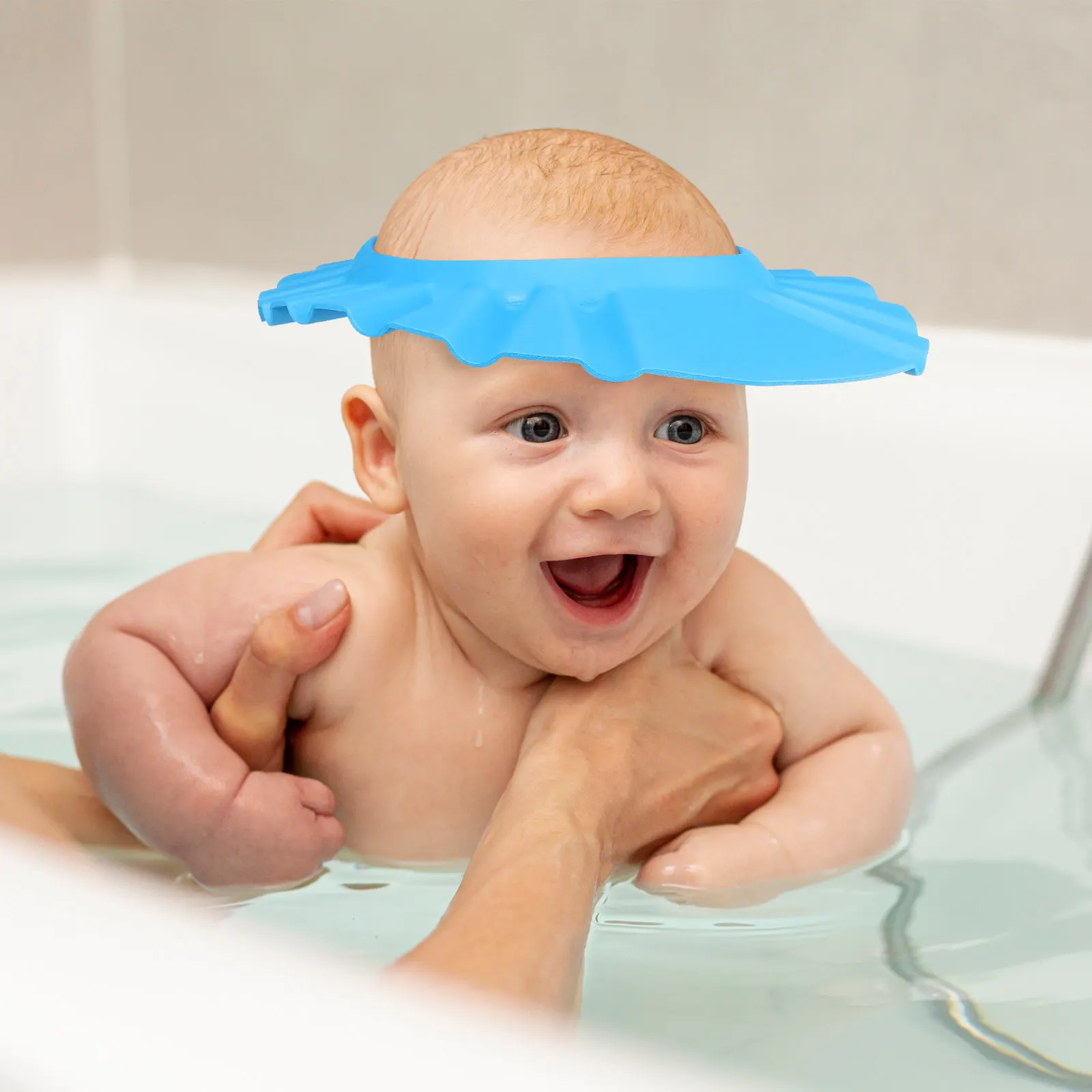 

Детская водонепроницаемая шапочка для мытья головы, регулируемая защитная накидка для купания малышей, из мягкого эластичного материала, термостойкость до 80°C