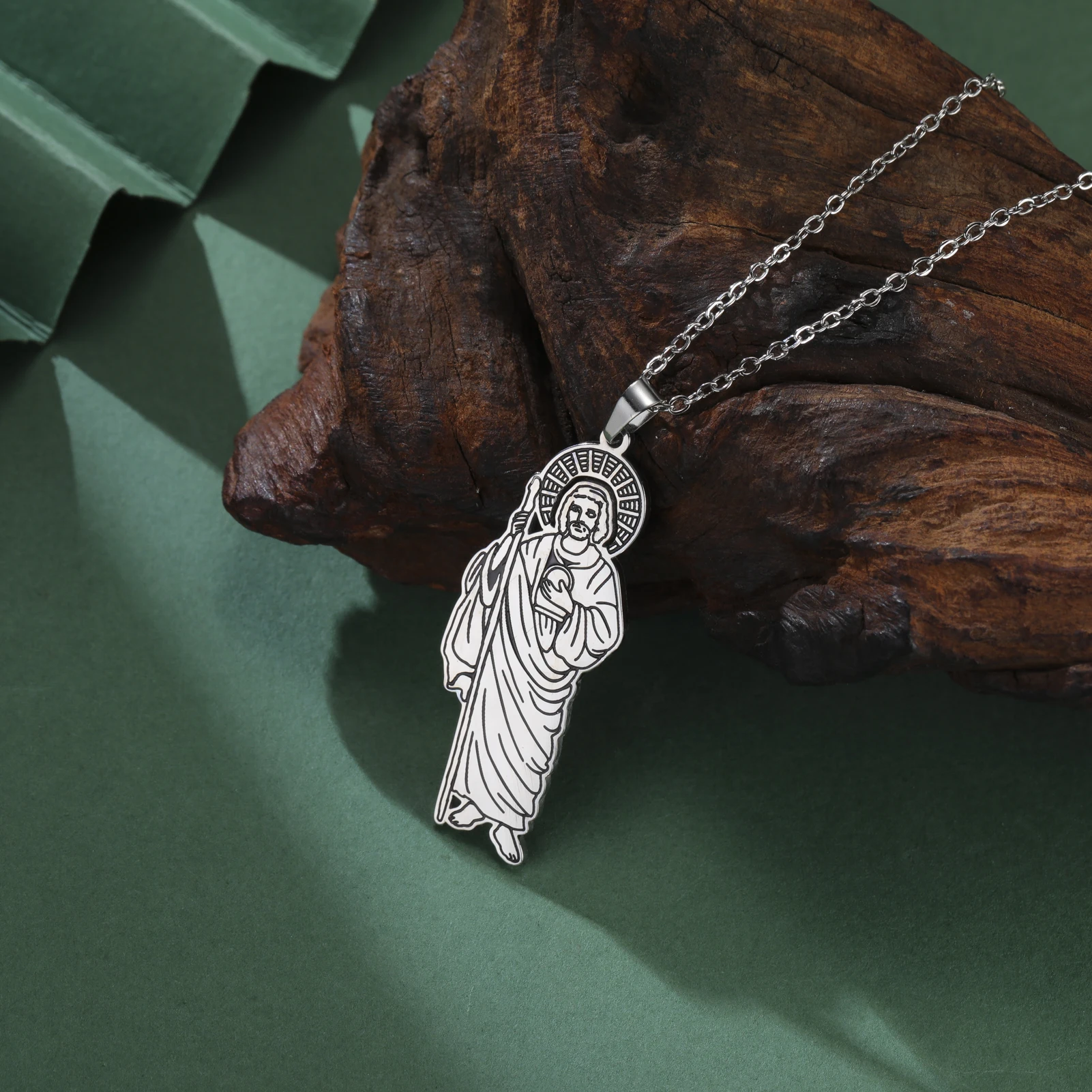 HIPEE San Judas Tadeo Pendant Necklace for Men Women Stainless Steel Classic Amulet Necklace