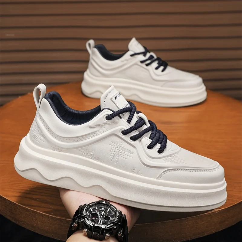 Bla Men's oes 2025 خريف جديد متعدد الاستخدامات رياضي غير رسمي Faion Trend oes للعمل والمكتب ملابس مريحة من الجلد