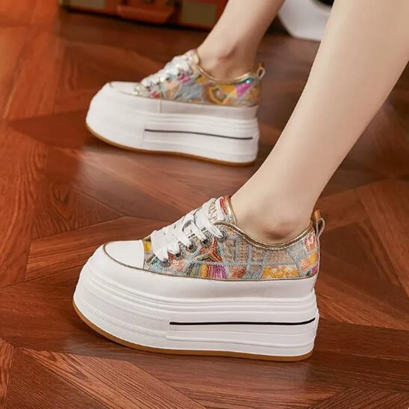 

Summer Women Synthetic Outdoor Shoes Thick Bottom High Platform White Sneakers Breathable Mesh Versatile Flat Footwear Sandalias