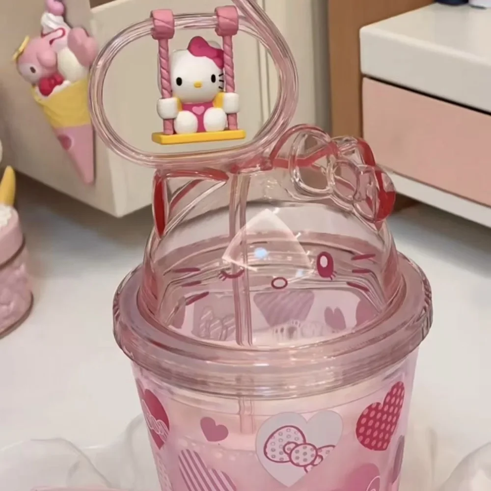 

New Super Hot Swing HelloKitty Water Cup Cute Cartoon Katie Large Capacity Drinking Straw Cup Spinning Gift for Good Friends