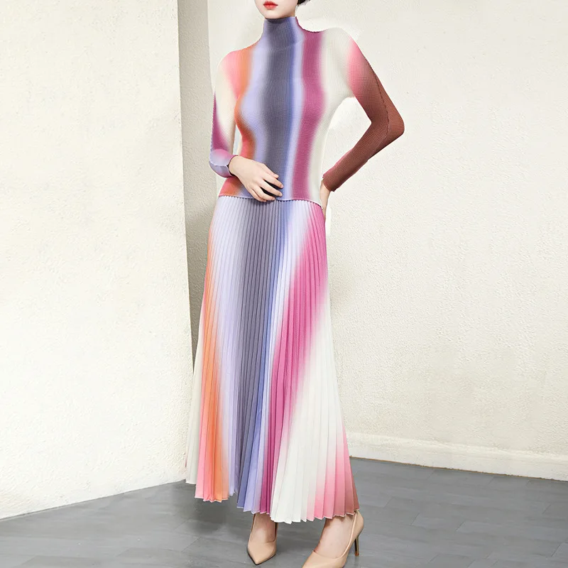 

Women's Slim Fit Long Sleeve Pleated Gradient Color Two-Piece Set High Waist Half Skirt Fashionable Casual Style for All Seasons
