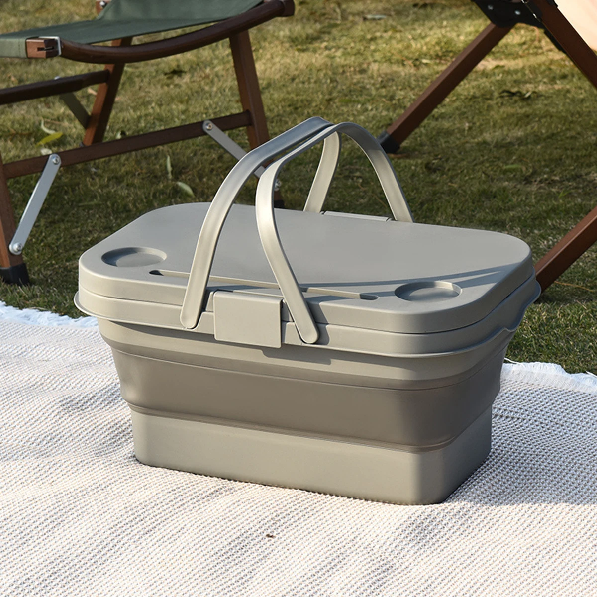 New multifunctional picnic basket with tray table multi-functional waterproof and leak proof foldable camping box with lid