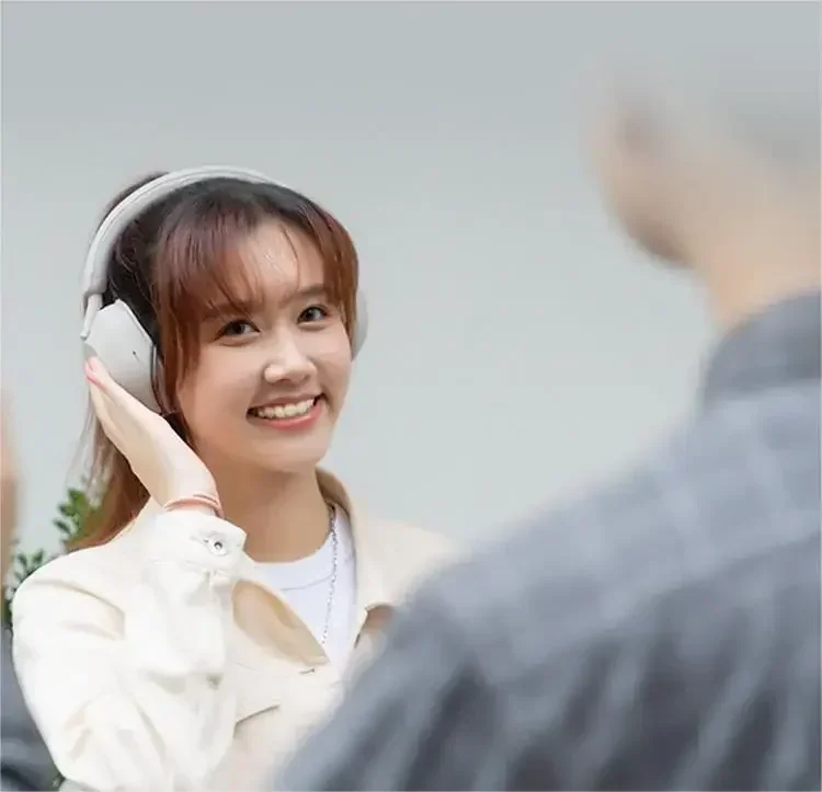 سوني WH-1000XM5 سماعة لاسلكية تعمل بالبلوتوث سماعات مع هيئة التصنيع العسكري إلغاء الضوضاء سماعات صوت ستيريو سماعات الألعاب الرياضية