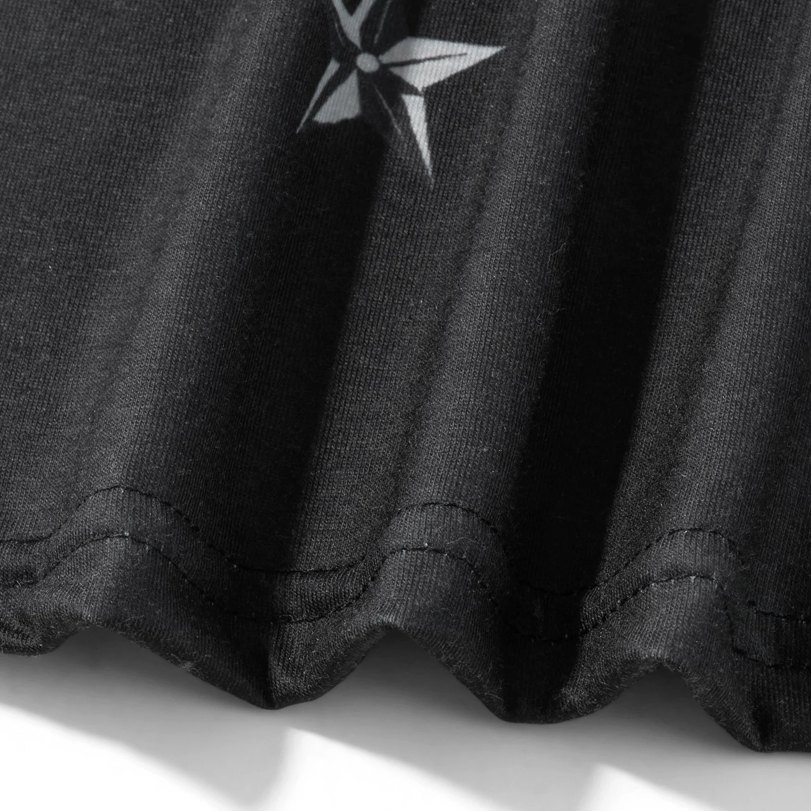 Mall Goth Y2K Aesthetics Grunge Tees Retro Heart Sword Print T Shirt Women Long Sleeve Slim Fit Sweats Tops 90s Vintage Clothes