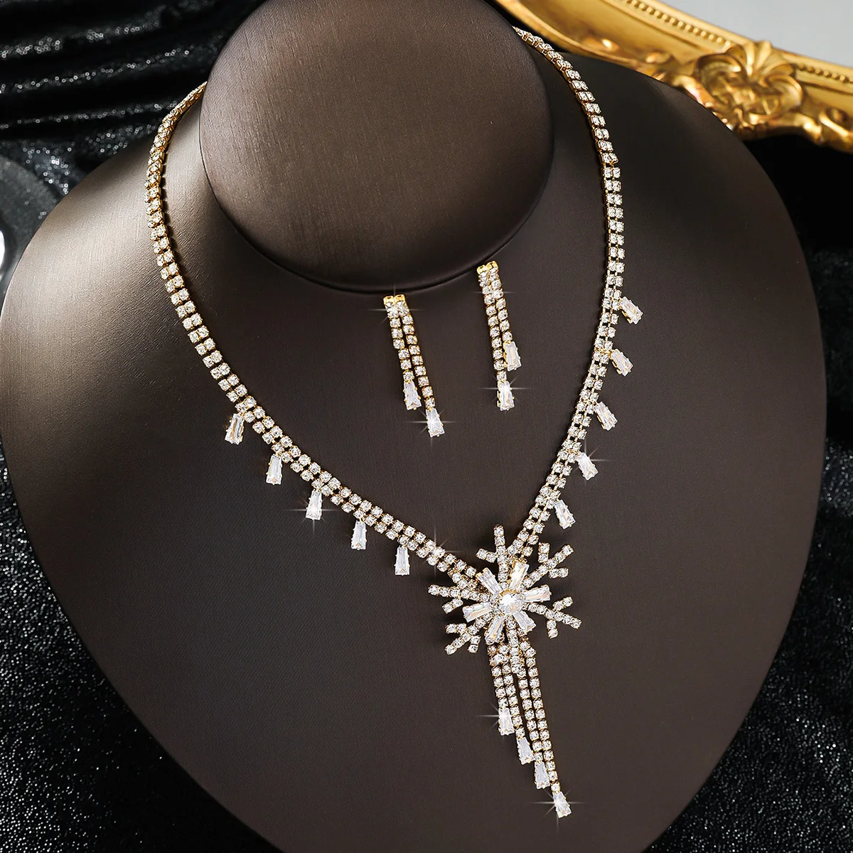 Cross border diamond studded geometric necklace earring set, light luxury collarbone chain, temperament jewelry wholesale
