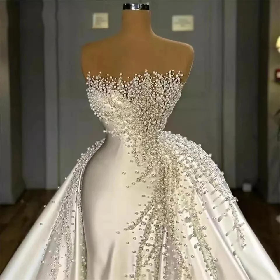 Vintage A-Line Women Wedding Dress Sheer Neck Sleeveless Bridal Gown Pearls Detachable Train Dresses Custom Made