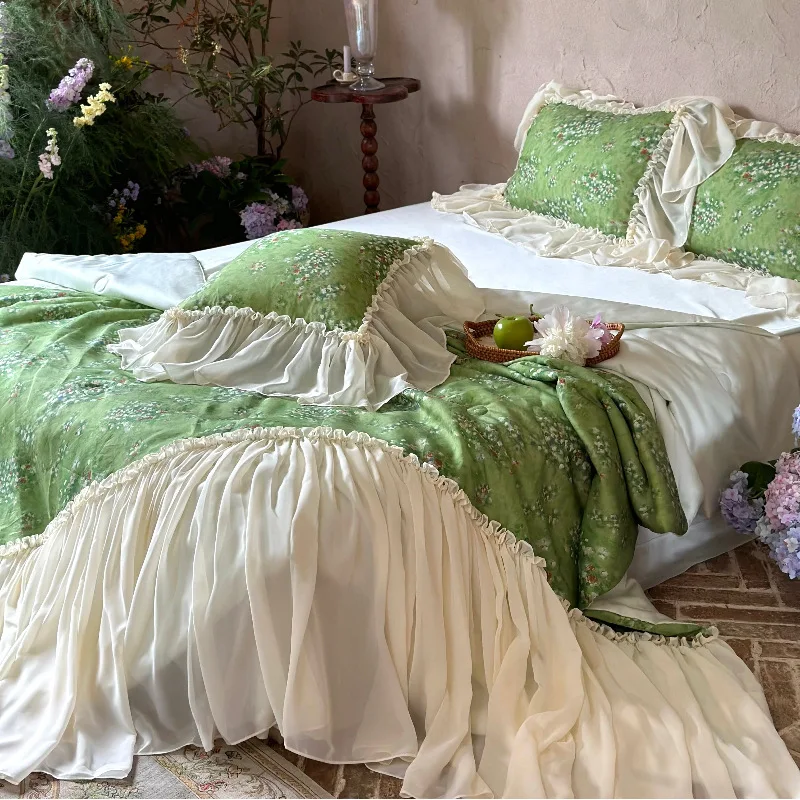 

Customizable French Chiffon Lace Tencel Cotton Summer Cool Quilt Four-piece Set