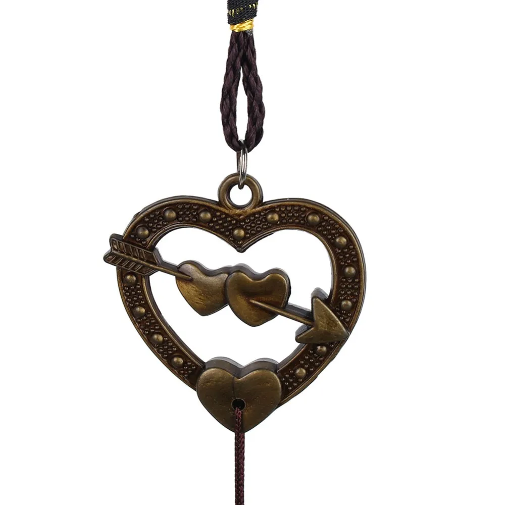 Metal Wind Chimes Bell Heart Shape 16.69in Heart Shape Chimes Melodious Sound Hanging Design Outdoor Yard Decor Office Decor