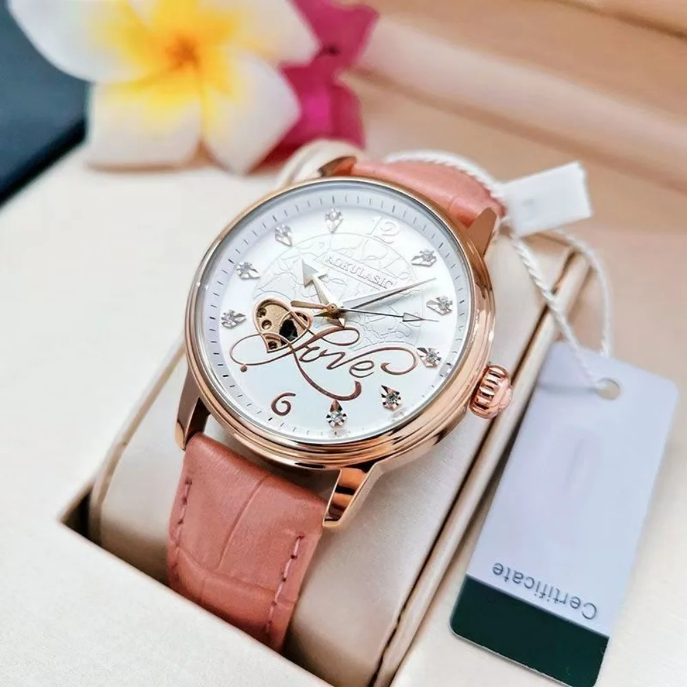 High-End Automatic Mechanical Watch for Women with a Stylish Appearance, Diamond-Encrusted Dial, and Skeletonized Movement That Showcases Sophistication. the Leather Strap Is Waterproof and Wear-Resistant, Making It a Fashionable and Elegant Piece. It's Perfect for Gifting to Your Girlfriend/Wife/Best Friend, and Can Also Be Worn by You to Enhance the Look of Your Outfit.