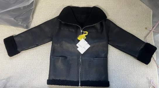 

100% Natural Merino Wool Sheepskin Double Faced Fur Coat Woman Luxury Black Real Fur Jacket Women Winter Clothes 2025 Fourrure