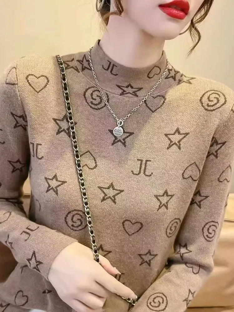 camiseta-de-veludo-alemao-estampada-feminina-outono-inverno-solta-tamanho-grande-gola-meio-alta-com-botoes-moda-para-mamaes