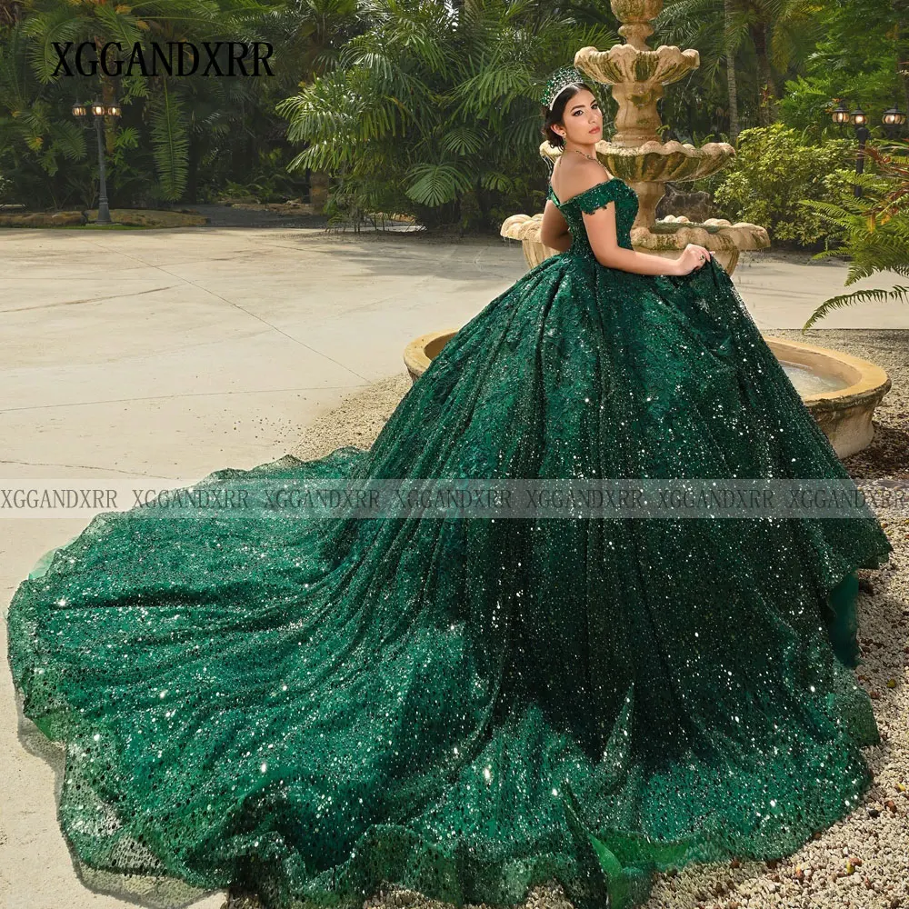 カスタマイズされたダークグリーンのキンセアニェーラドレス2026キラキラ生地のボールガウンスイート16ベスティドス・デ・15アニョス女の子の誕生日パーティードレス