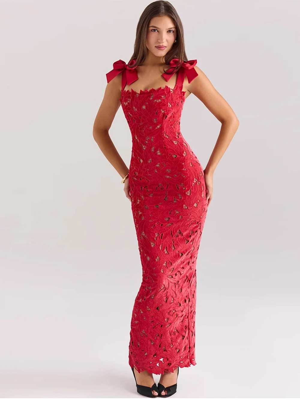 الأوروبية والأمريكية الأزياء مثير الدانتيل جوفاء مزاجه فراشة ضمادة التخسيس حقيبة الأرداف فستان طويل أثواب رسمية #4