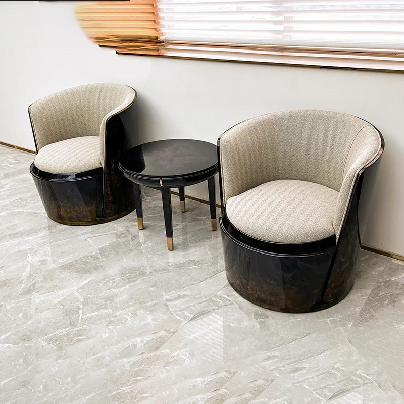 Kursi santai kayu solid mewah ringan